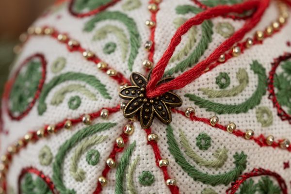 Набор для вышивания нитками Panna, новогодняя игрушка Рождественские узоры, 8.5х8.5 см