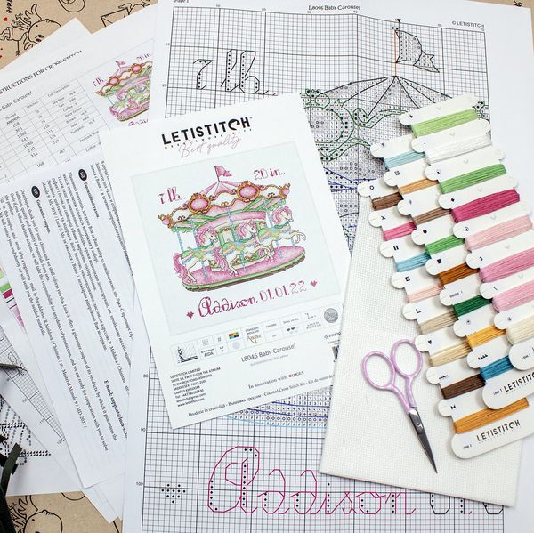 Набор для вышивания нитками LetiStitch, Детская карусель, 16,5х15,5 см