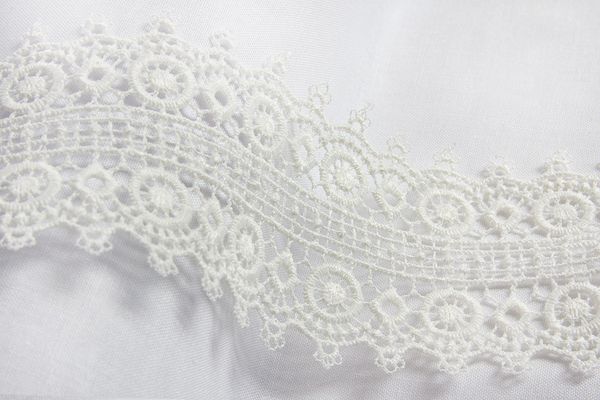 Кружево гипюр (плетёное) 60 мм / 10 м, кремовый, Gamma GGM-6003