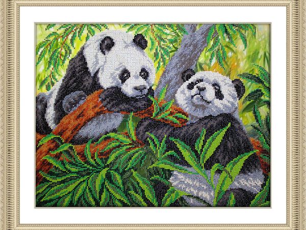 Набор для вышивания бисером Паутинка, Панды 38х28 см