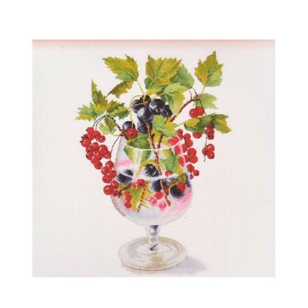 Набор для вышивания нитками Овен, Смородинка, 21х29 см