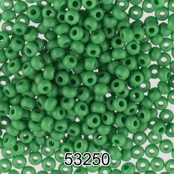 Бисер Preciosa 10/0 (2.3 мм), 500 г, 53250 (Ф115) св.зеленый