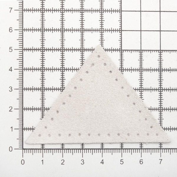 Заплатки пришивные из замши треугольник 6х6х6 см, с перфорацией, 2 шт, 25 серо-белый, 59902