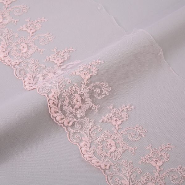 Кружево на сетке широкое 190 мм / 10 м, пудровый, Gamma GKMB-19001M