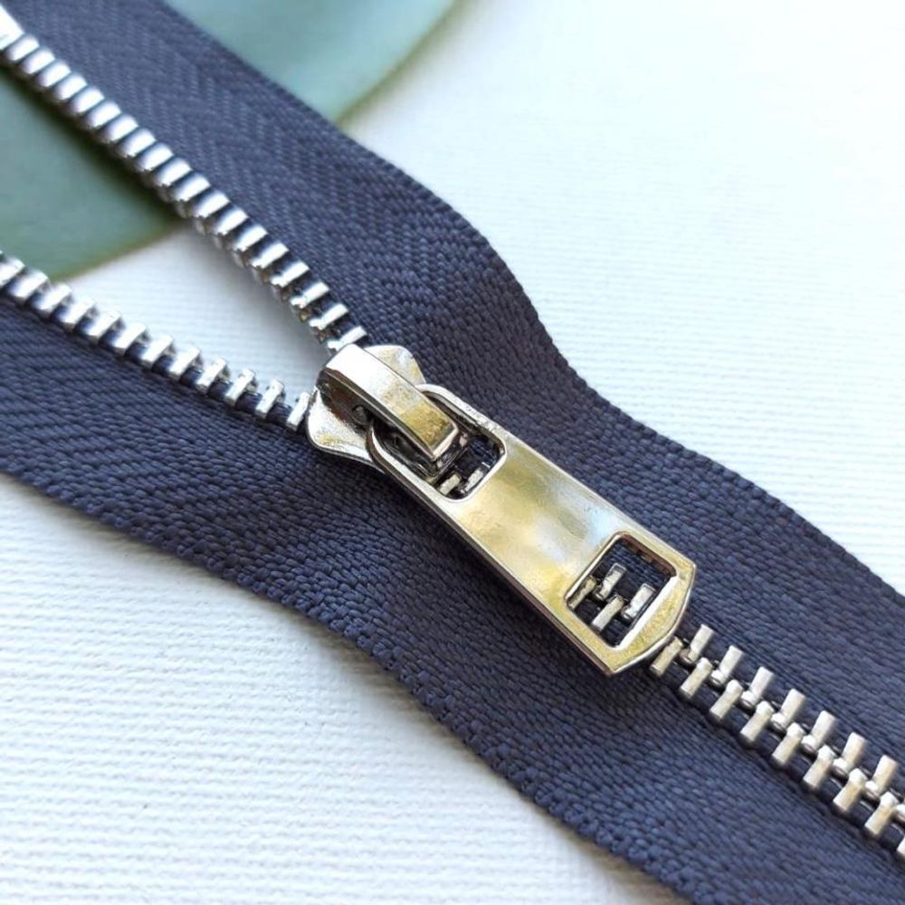 Молния металл Т5 (5 мм) 1 зам., н/раз., 18 см, никель, D301 графит, MaxZipper Premium, 6 шт