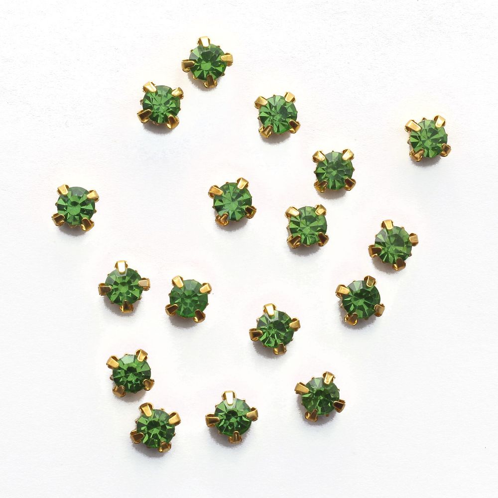 Хрустальные стразы в цапах круглые (золото) зеленый 6х6мм, 20 шт/упак Astra&Craft, ЗЦ015НН66
