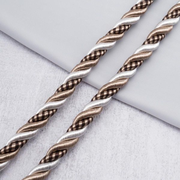 Шнур витой (мебельный) ⌀8.0 мм / 25 метров, 2-цветный, 93122 молочный/бежевый/коричневый