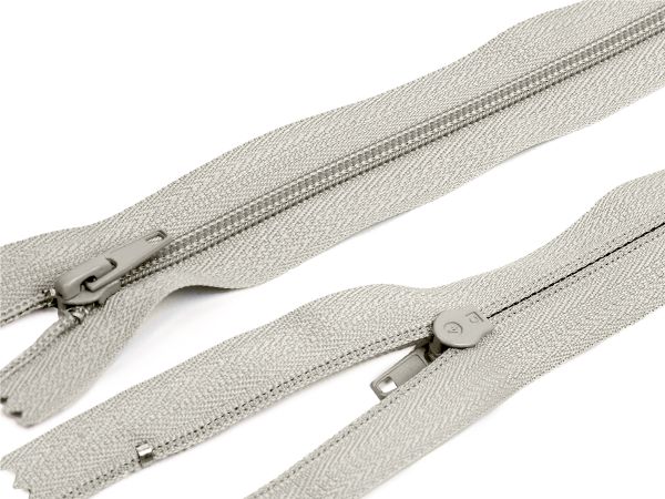 Молния спираль (витая) (цв.SBS) брючная Т4 (4 мм) 1 зам., н/раз., 20 см, автомат, S-576 св.серый, 2500 шт