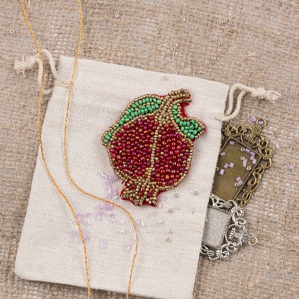 Набор для вышивания бисером Klart, Брошь Гранат, 5х7 см