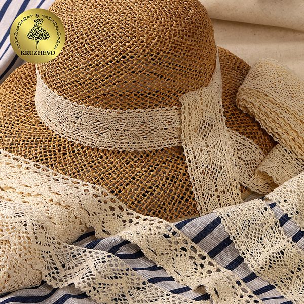 Набор вязаного кружева Kruzhevo №2 цв.молочный (4 дизайна по 2м)