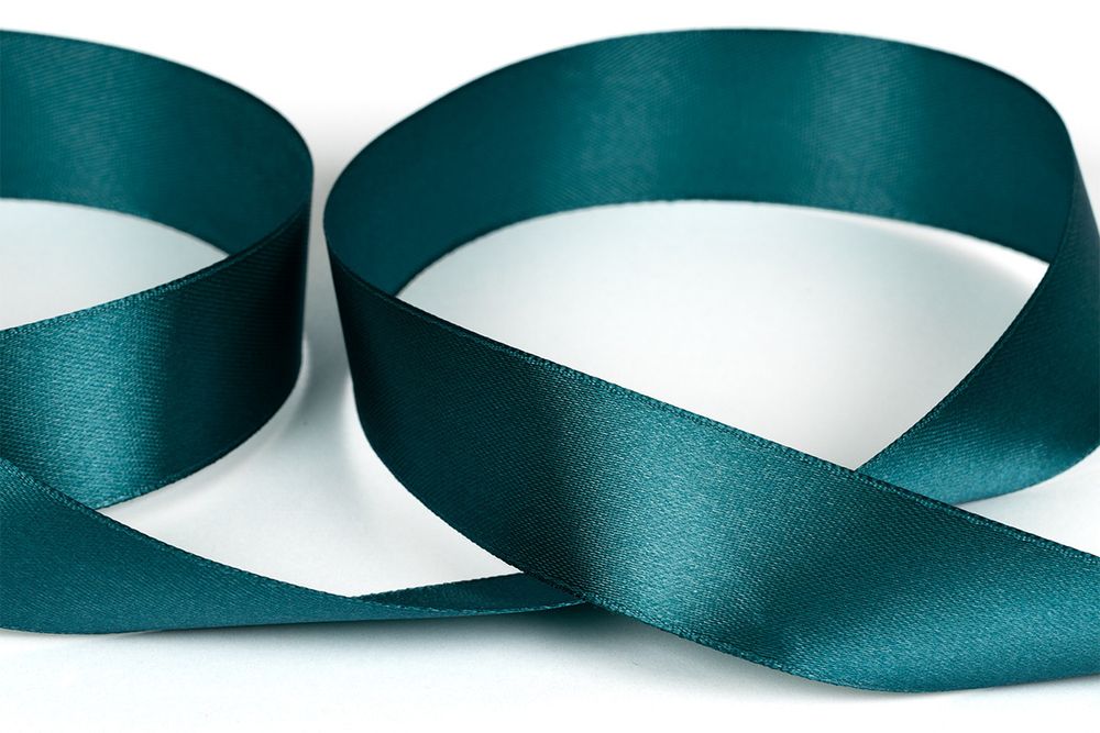 Лента атласная 1-сторонняя 25.0 мм / 33±2 метра, №527L(18-4728) т.зеленый, Gamma