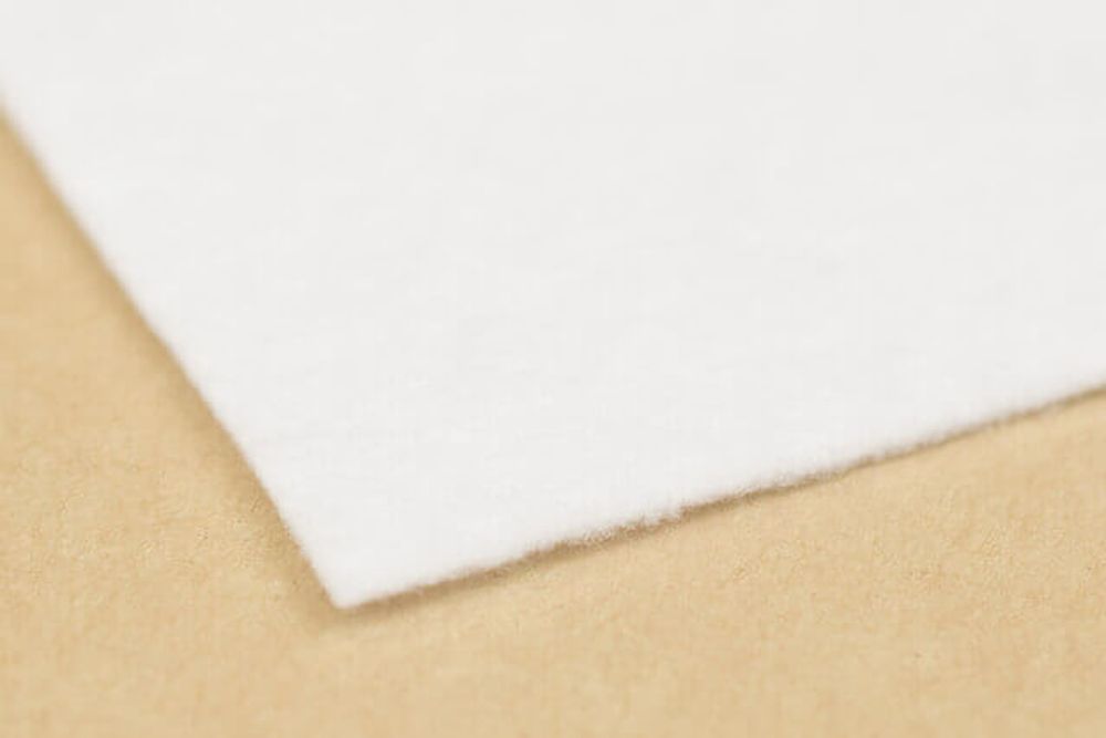 Наполнители для квилтов (полиэстер) 240г, 27.4 метров, AU-HQ240W30 Наполнители для квилтов (полиэстер) 240г, 27.4 метров, AU-HQ240W30