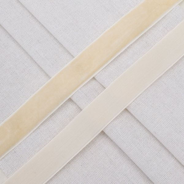 Лента бархатная (тесьма) 20.0 мм / 32.9±2 метров, 0081-1901, 28 сливочный