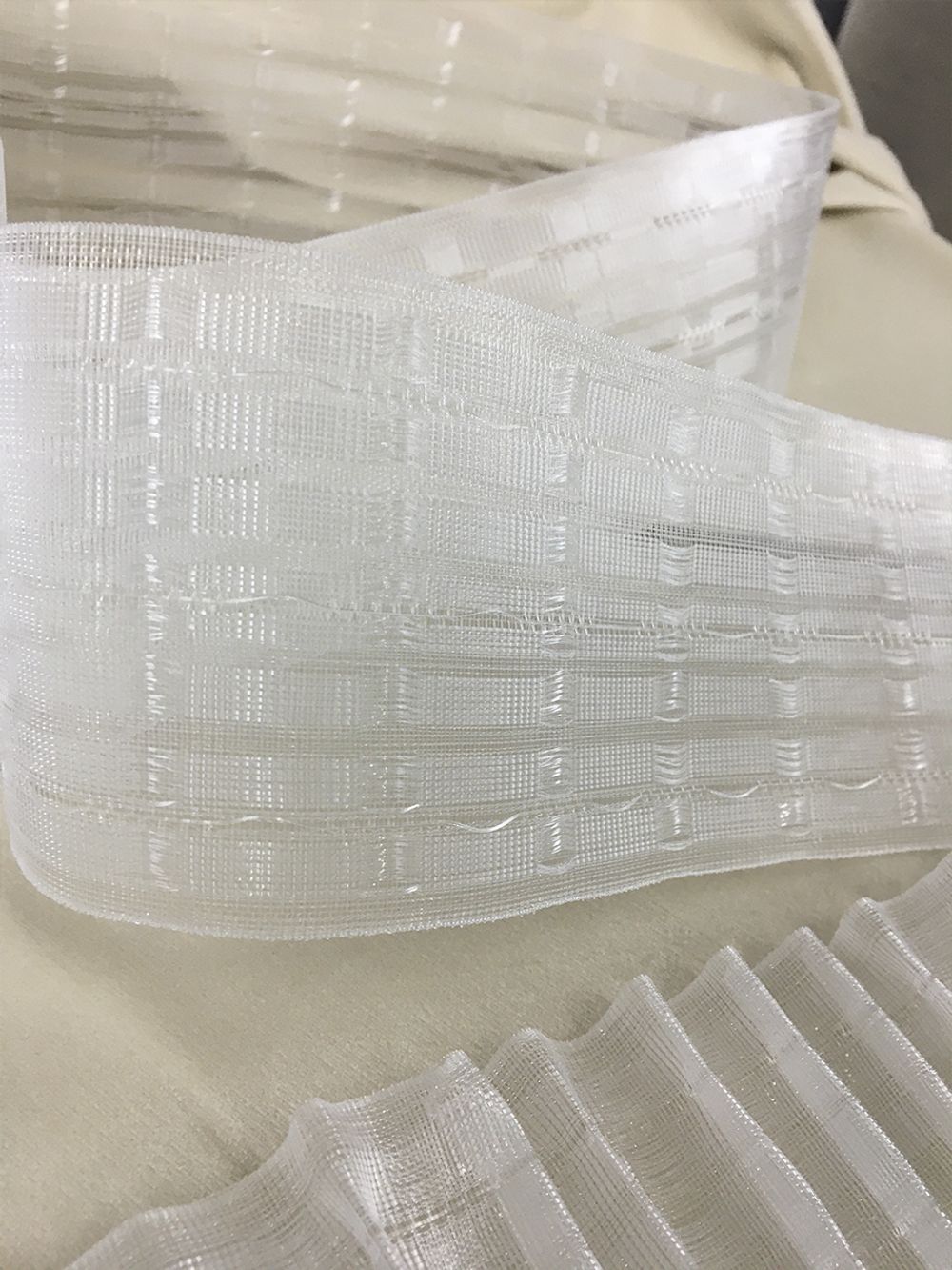 Лента (тесьма) шторная: сборка параллельная (1:2) 85 мм / 100 метров, (7 рядов петель, 3 шнура), прозрачный, 214