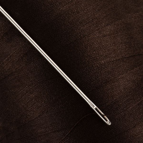 Нитки универсальные Nitka 40/2, 4570 м (5000 ярд) / 1 кат., 495 т.коричневый