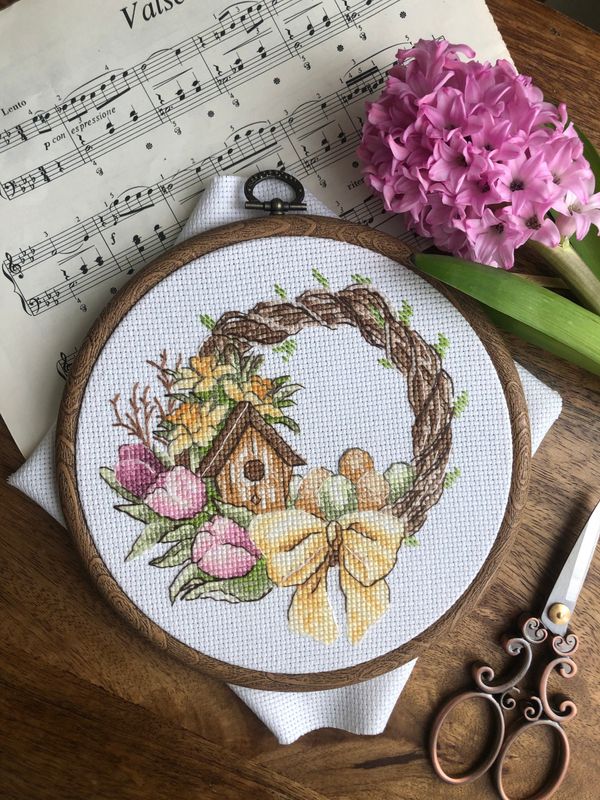 Набор для вышивания нитками Сделай своими руками, Весенний венок, 13.5х13 см