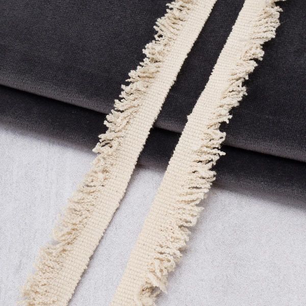 Кант декоративный с бахромой 20 мм / 82.29 метра, натуральный, 3Al275