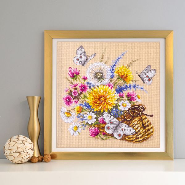 Набор для вышивания нитками Чудесная игла, Луговые Цветы 25х25 см