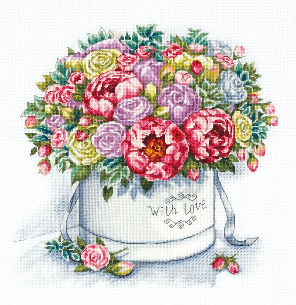 Набор для вышивания нитками Panna, Золотая серия, Пионы в шляпной коробке, 33х32 см