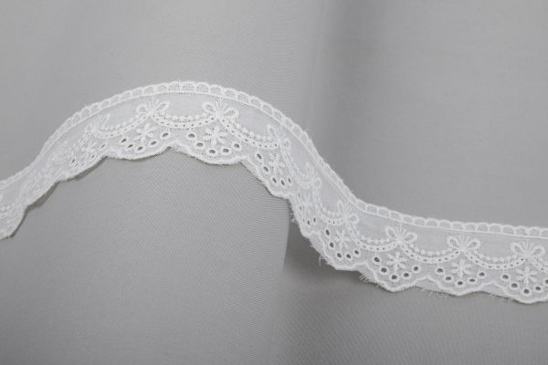 Кружево шитьё 38 мм / 10 м, кремовый, Gamma GYEM-4801
