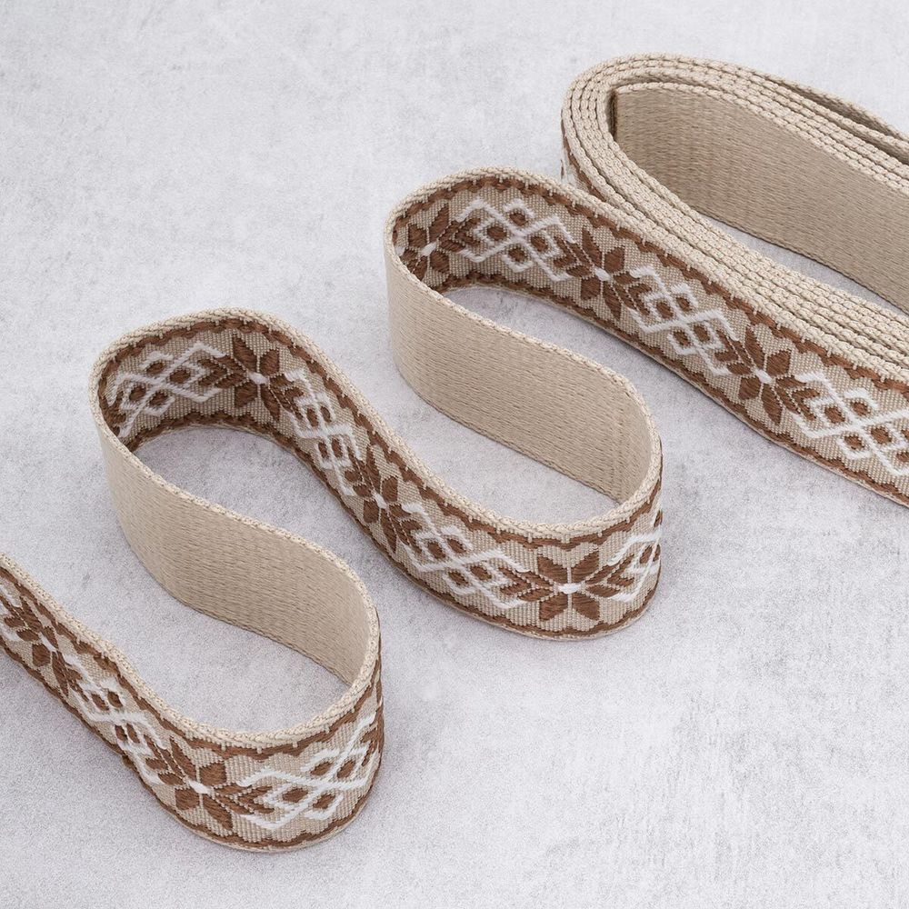 Стропа (ременная лента) 38 мм / 3 метра, [36.33 г/пог.м], с принтом 1-сторонняя, T0741 бежевый/коричневый, 3Al359