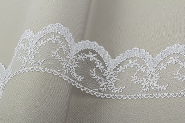 Кружево на сетке 85 мм / 8.8 м, белый, Gamma GKM-8501