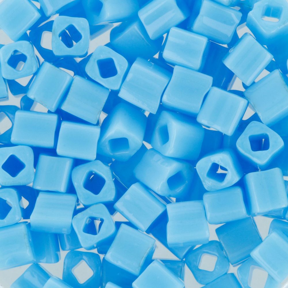 Бисер Toho Cube 1 (3 мм), 5х5 г, 0043 голубой