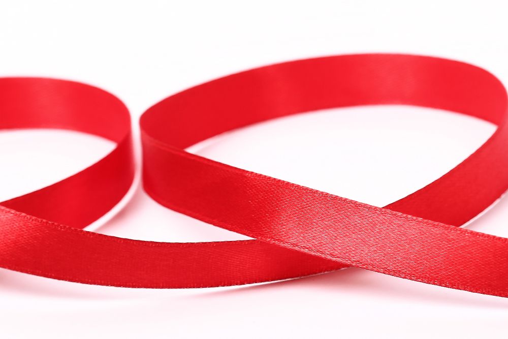 Лента атласная 1-сторонняя 12.0 мм / 33±2 метра, 065 красный, Gamma