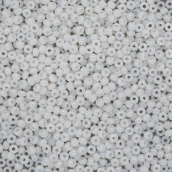 Бисер полупрозрачный с радужным покрытием, круг.отв., 500гр, Preciosa