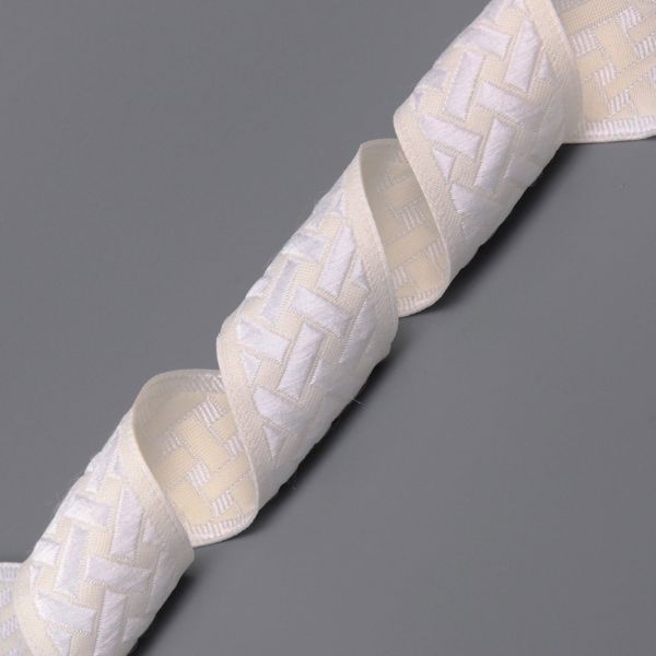 Лента (тесьма) жаккардовая 35.0 мм / 10±0.5 метров, бордюр Плетеный орнамент 35274 V1 белый