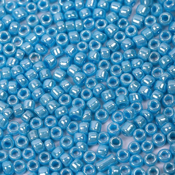 Бисер Magic4Hobby 12/0 (2 мм), 450 г, цв. 123, арт. OL.10/0