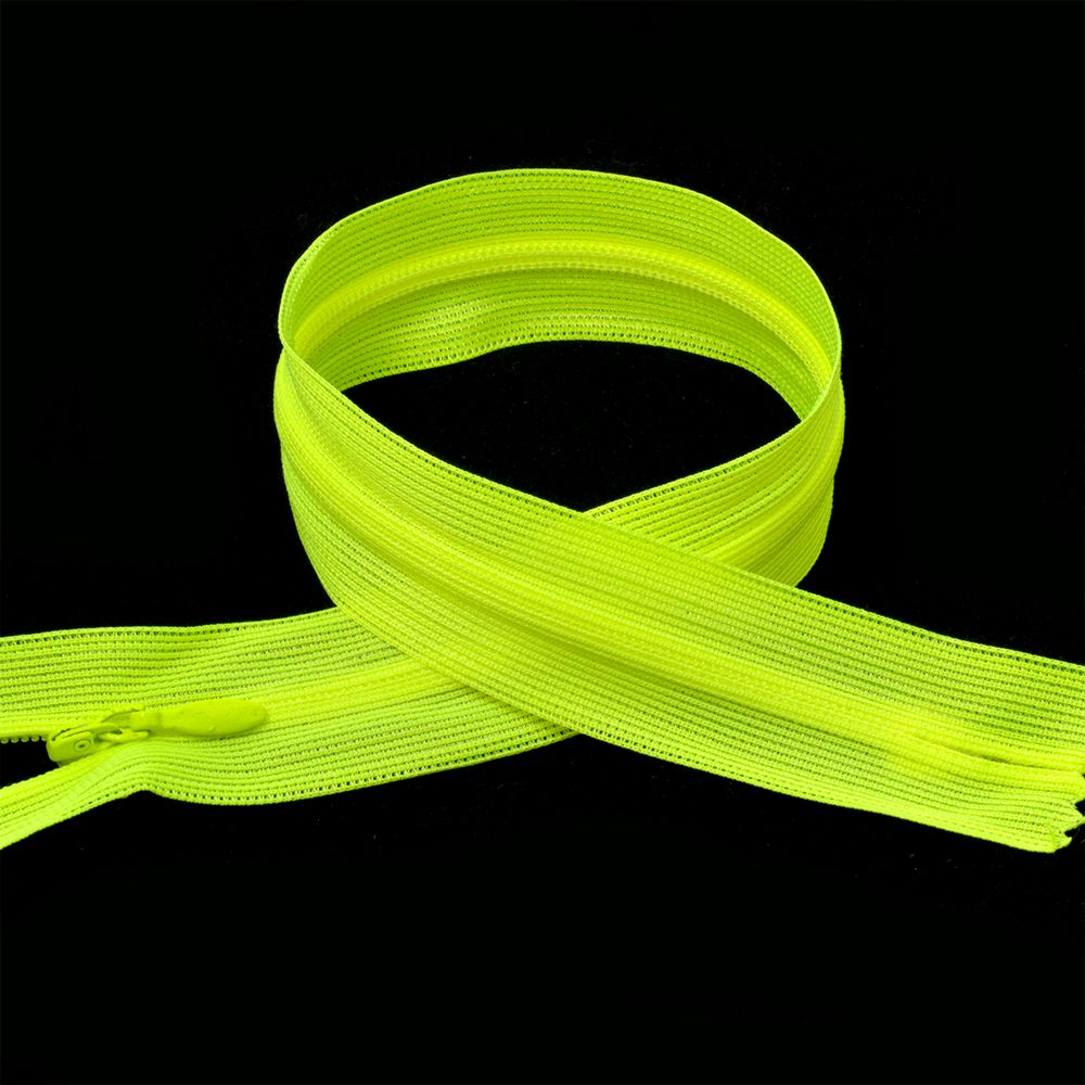 Молния потайная (скрытая) Т3 (3 мм) 1 зам., н/раз., 20 см, цв.F229 ярк.салатовый уп.50 шт Молния потайная (скрытая) Т3 (3 мм) 1 зам., н/раз., 20 см, цв.F229 ярк.салатовый уп.50 шт