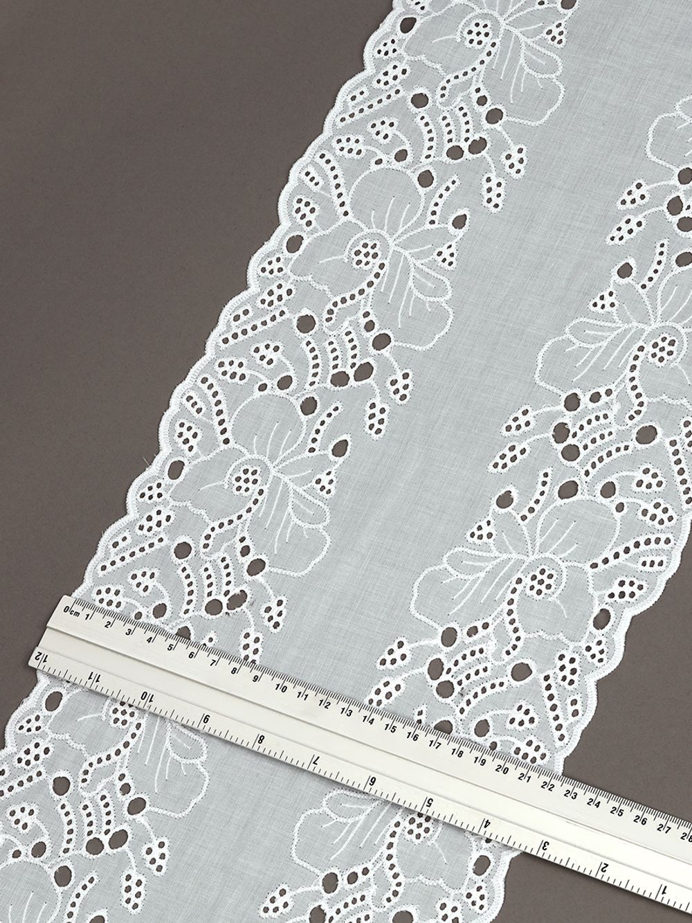 Кружево шитьё 240 мм / 2.7 метра, хлопок, TBY.0028, 01 белый