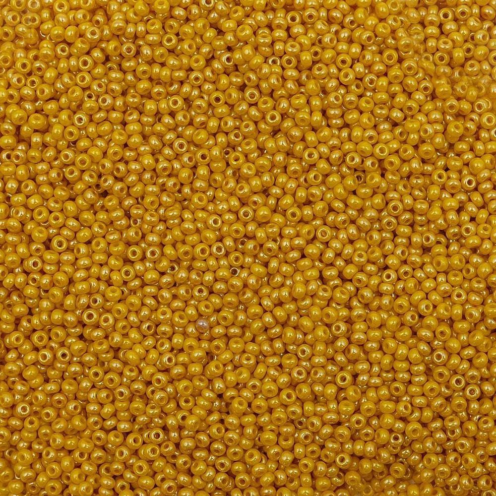 Бисер Preciosa окрашенный с жемчужным покрытием 10/0 (2.3 мм), круг.отв., 50 г, (83111)