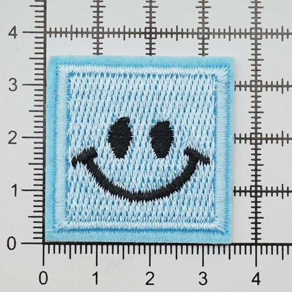 Термоаппликация Кубик с улыбкой 35х35мм (Blue (синий)), 2 шт, LA527
