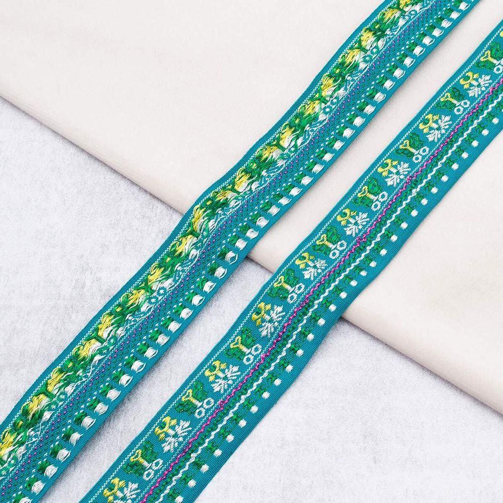 Лента (тесьма) жаккардовая 28.0 мм / 10±0.5 метров, бирюза/белый, 2068