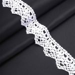 Кружево вязаное (тесьма) хлопковое 30 мм / 25 метров, одностор. (01 белый)