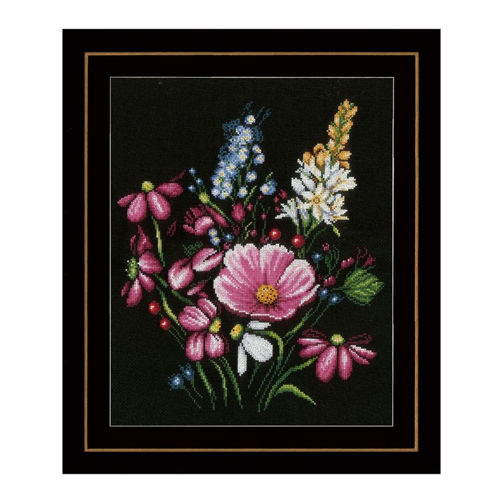Набор для вышивания нитками Lanarte, Букет 31х36 см
