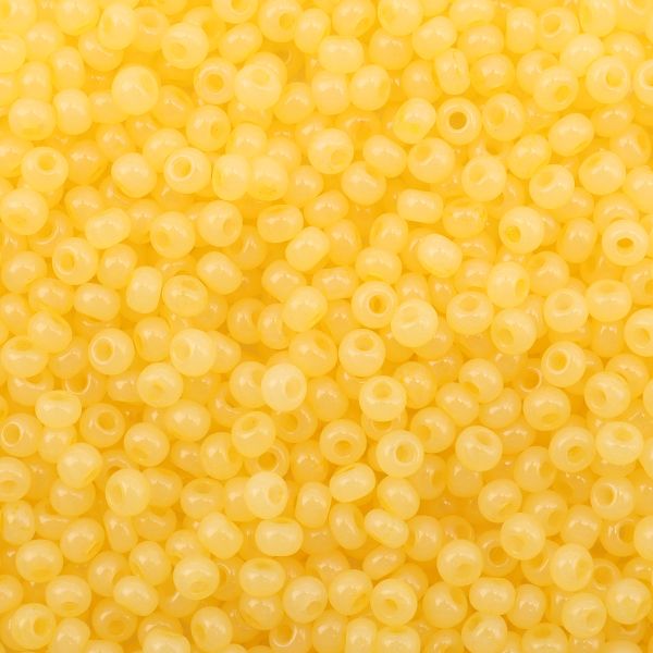 Бисер Preciosa 10/0 (2.3 мм), 500 г, алебастр окрашенный, круг.отв., (02181) 331-19001/10/0