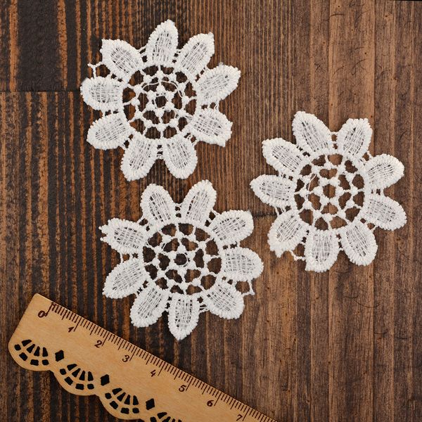 Пришивная кружевная аппликация Цветок 5.5 см, уп.50 шт, диз.3011, Kruzhevo