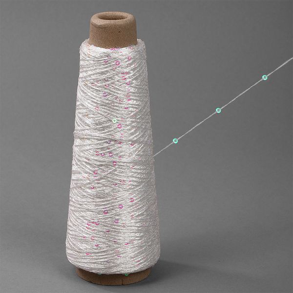 Пряжа для вязания Magic 4 Hobby с пайетками / уп.1 мот. по 100 г, 700м, цв.1