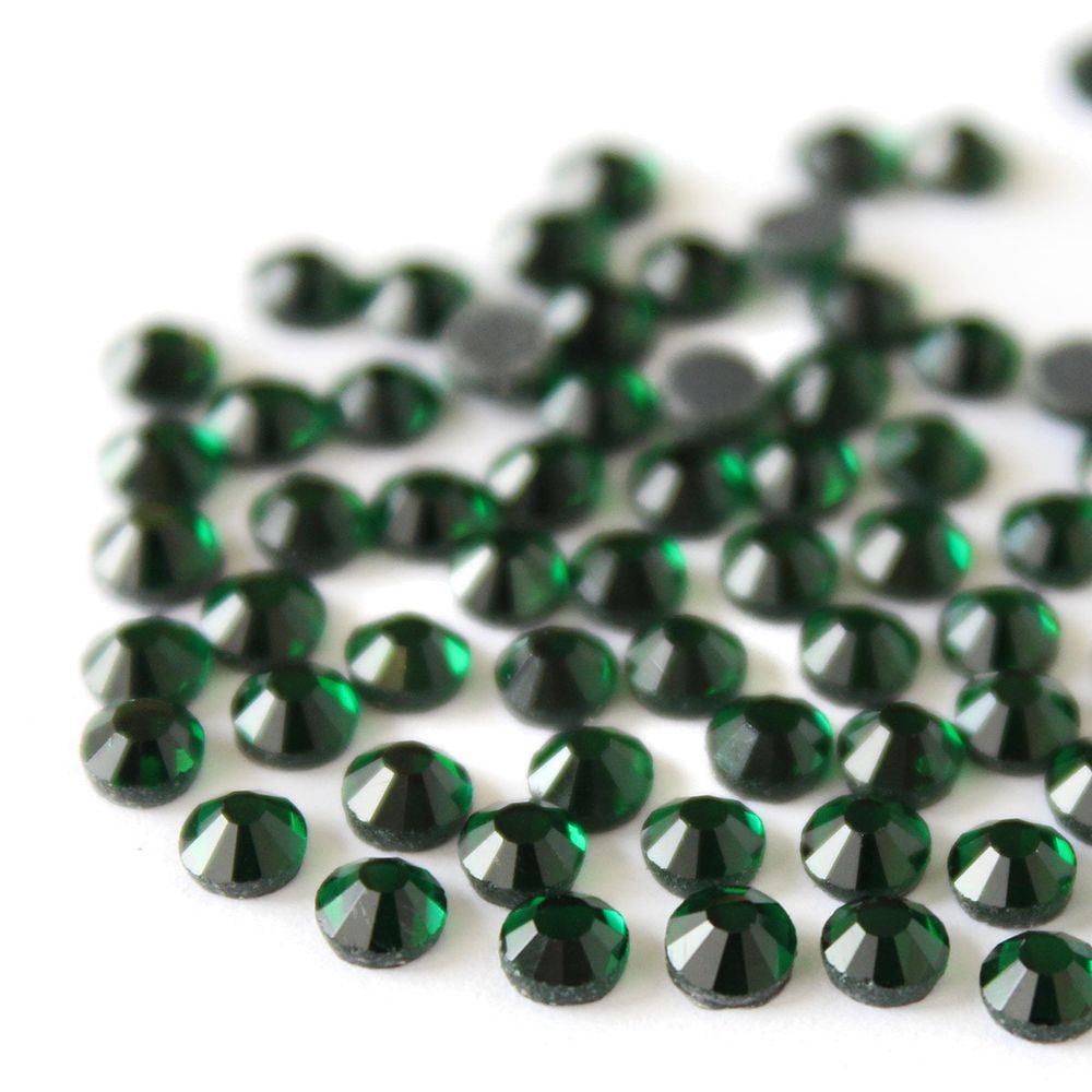 Стразы термоклеевые, 4мм, ss16, 144 шт/уп, Cristyle (205)