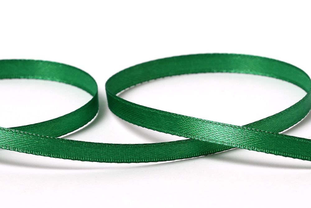 Лента атласная 1-сторонняя 6.0 мм / 33±2 метра, 035 зеленый, Gamma
