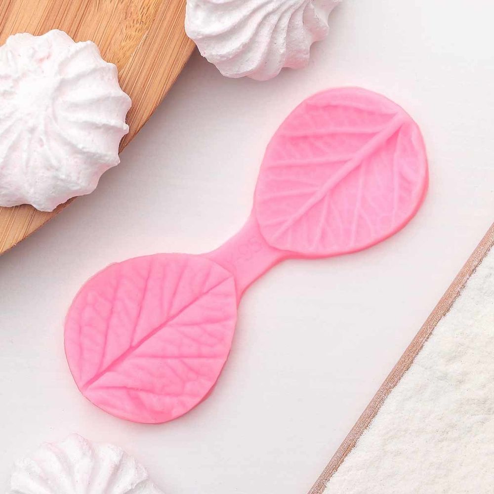 Молд 9,5х3,5х0,5 см, Листочек