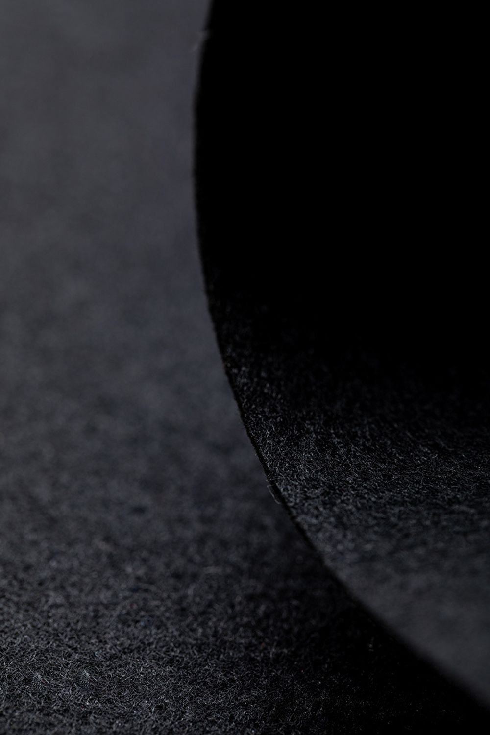 Фетр листовой жесткий 1.2 мм, 33х53 см, 902 черный, Gamma FKS12-33/53