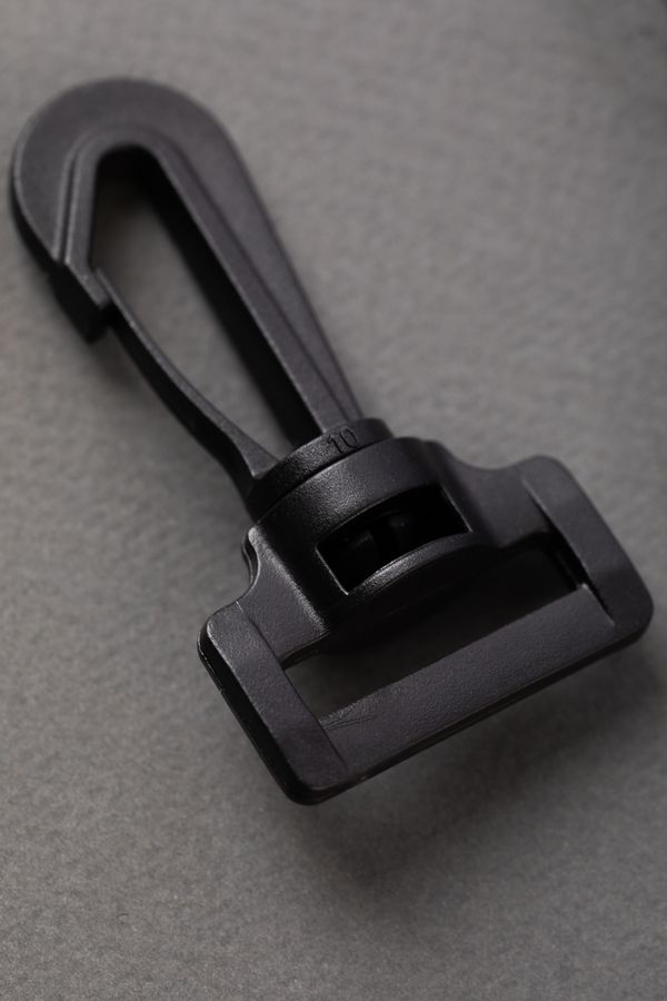 Карабин пластик 38 мм, 100 шт, черный, Gamma GHB003