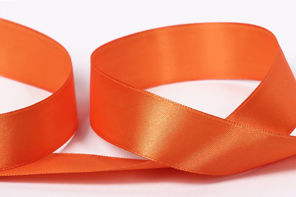 Лента атласная 1-сторонняя 25.0 мм / 33±2 метра, 155 св-оранжевый, Gamma