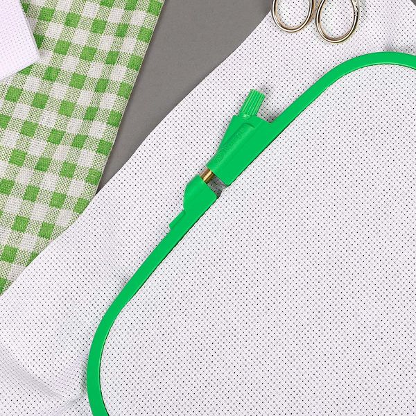 Пяльцы-рамка пластиковые 220х195 мм, Nurge NUR.170-13.5 цв.зеленый