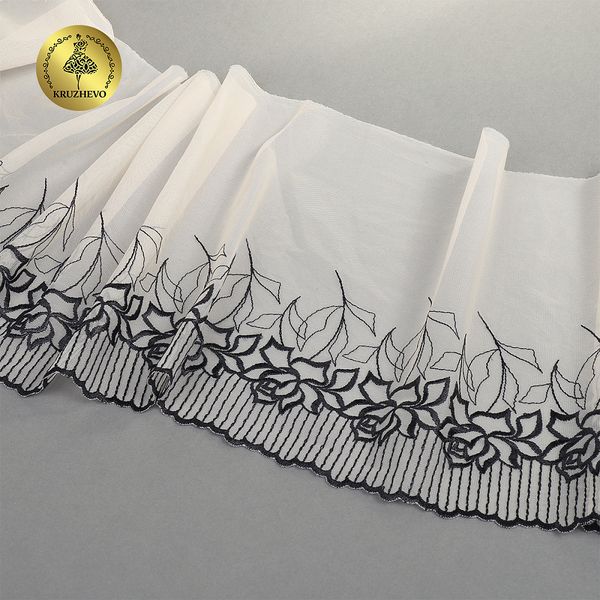 Кружево на сетке (вышитое) арт.T100 220мм цв.телесный+черный, левая уп.4,3м, Kruzhevo