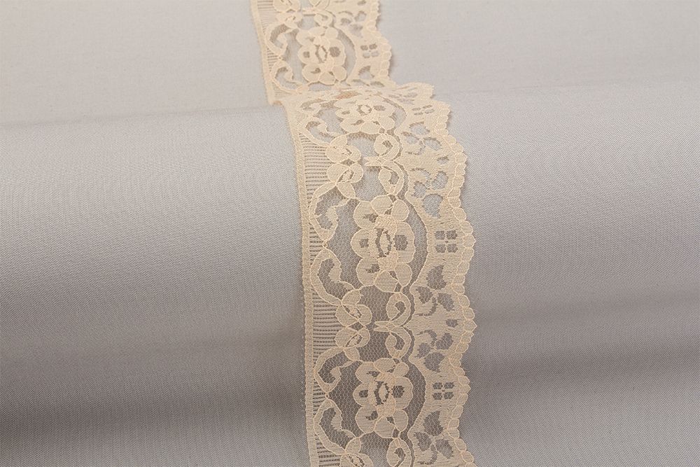 Кружево на сетке 60 мм / 25 м, 010 кремовый, Blitz LCE-18